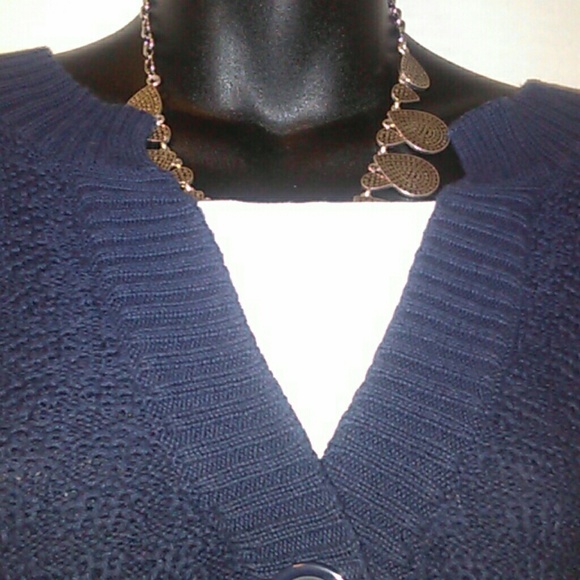 Liz and Me Ladies 2Pc. Sweater set Top - Picture 3 of 7